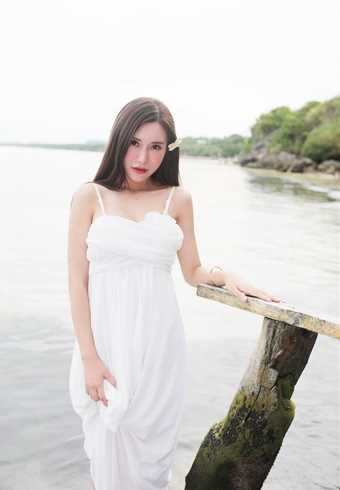 优质旗袍美女淡雅图片合集相册