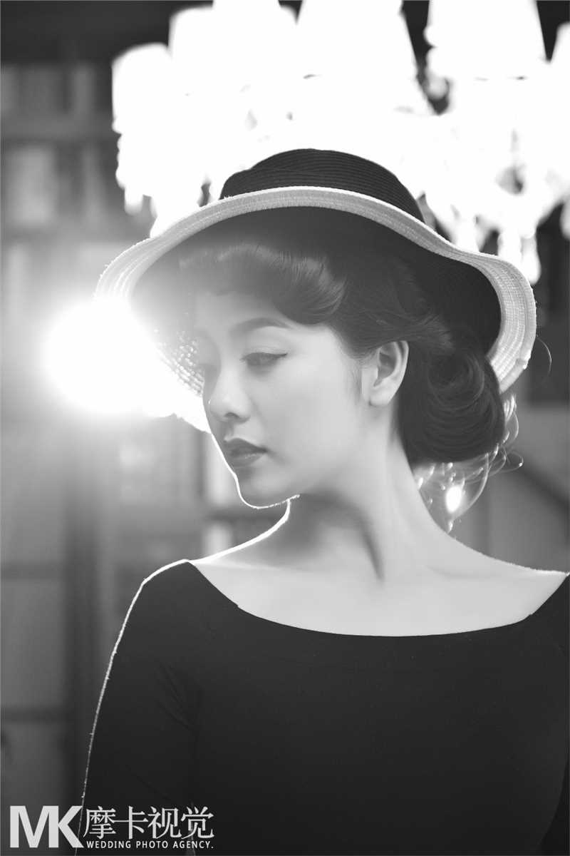 最全复古女郎黑白氛围感时尚图片壁纸