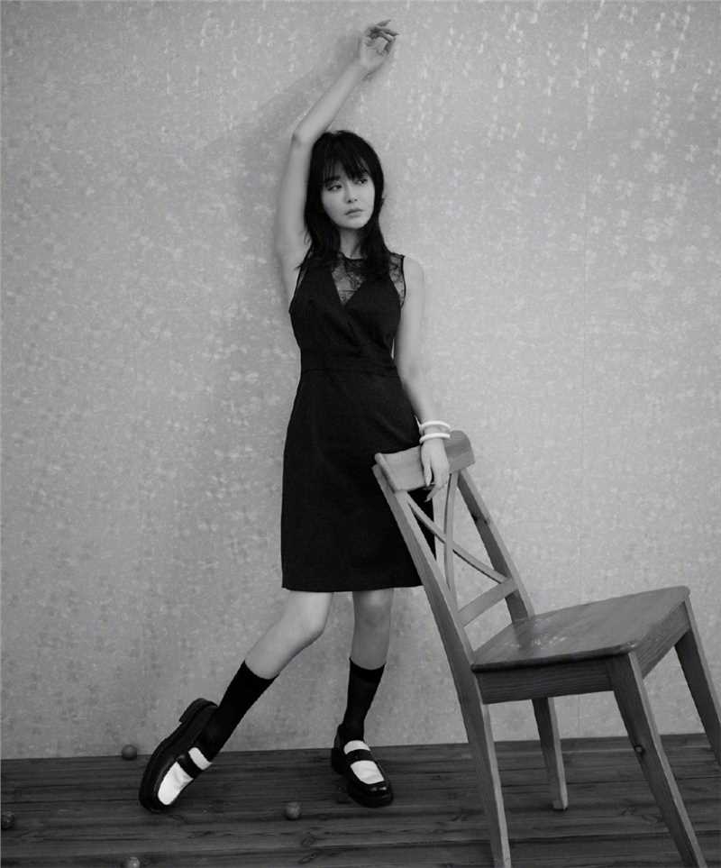 高清秦岚氛围感杂志封面时尚大片图集