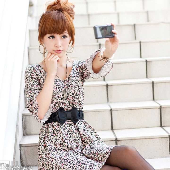 高清黑丝美女豹纹裙户外性感图片图册