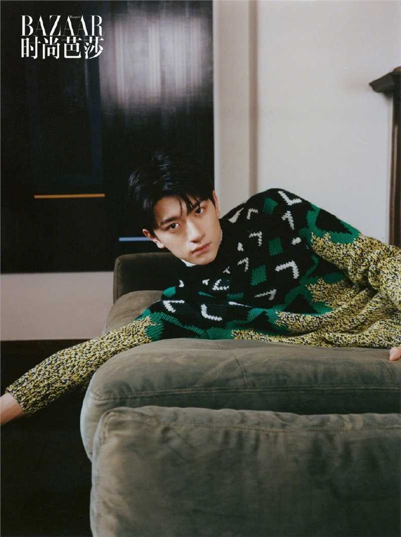 最全林一时尚芭莎卡其色风衣魅力时尚大片壁纸