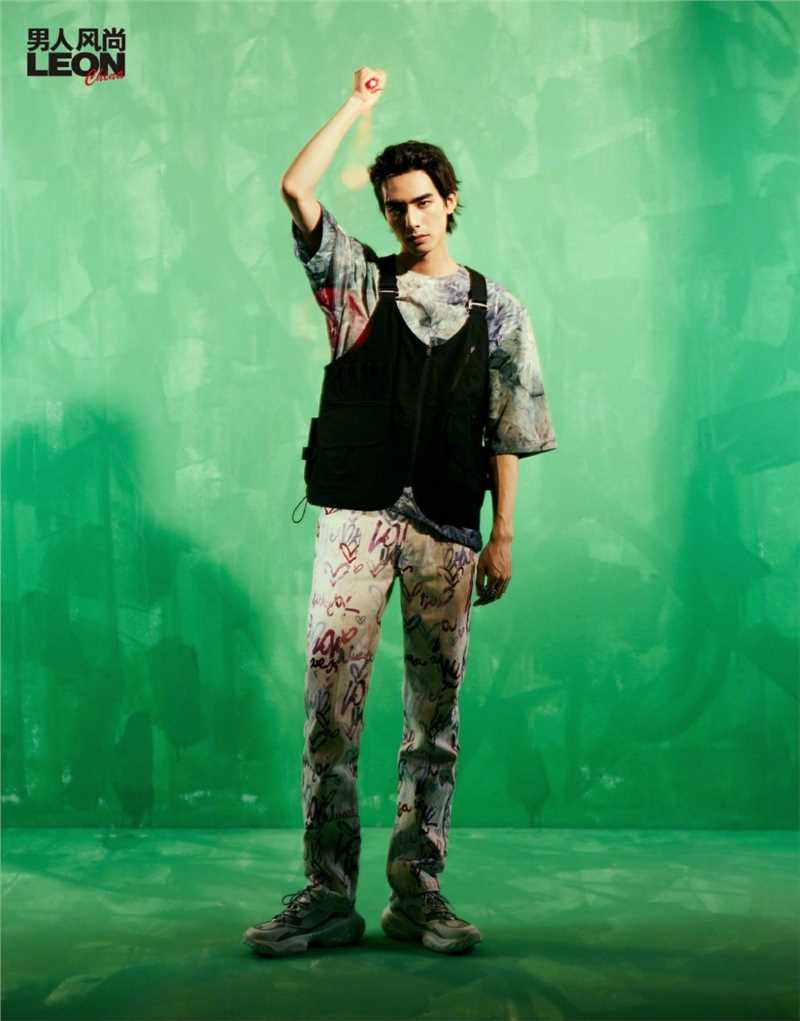 最全宋威龙灯光幻影复古时尚大片相册