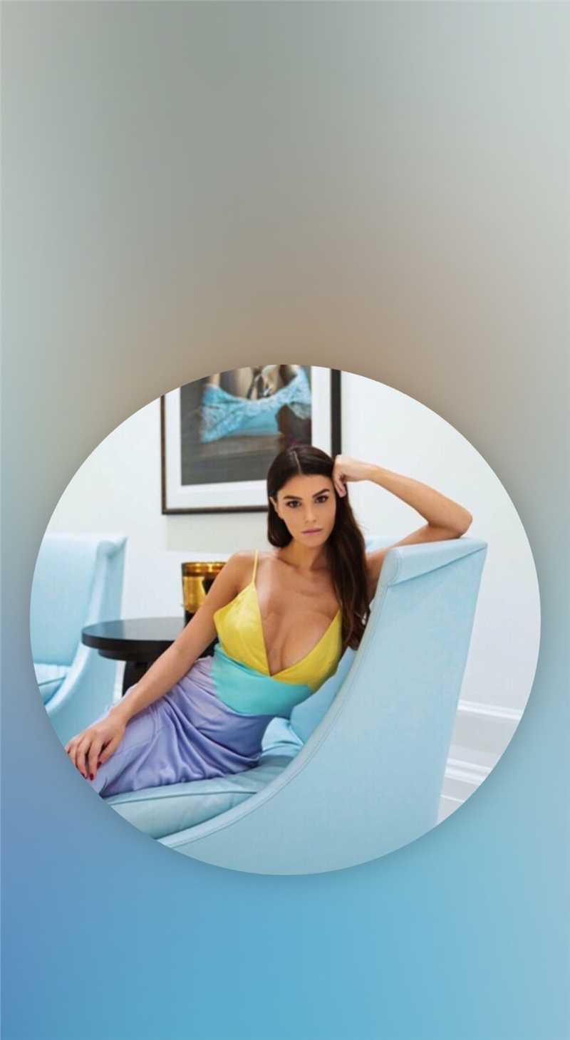 特别专辑欧美美女性感身材碎花短裙户外妖娆图片图片