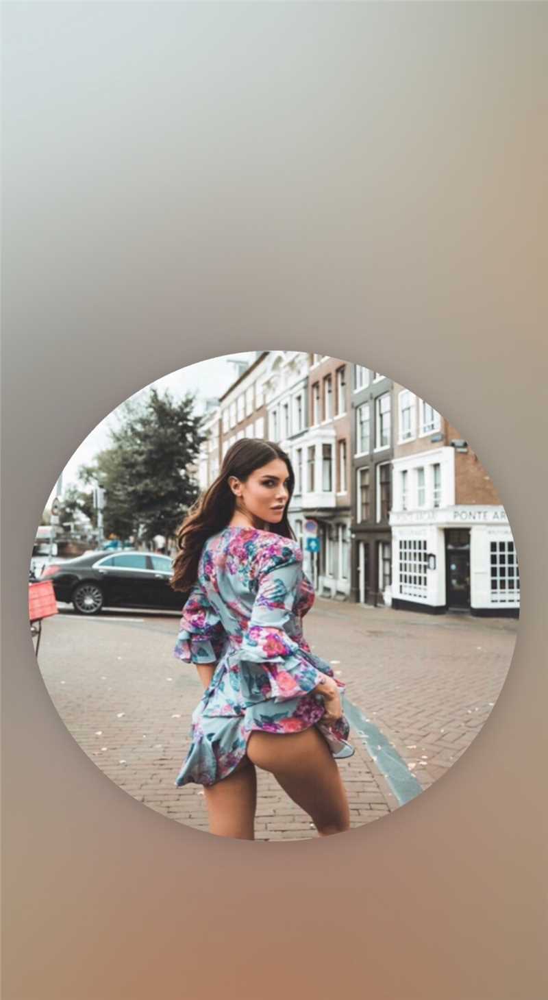 特别专辑欧美美女性感身材碎花短裙户外妖娆图片图片