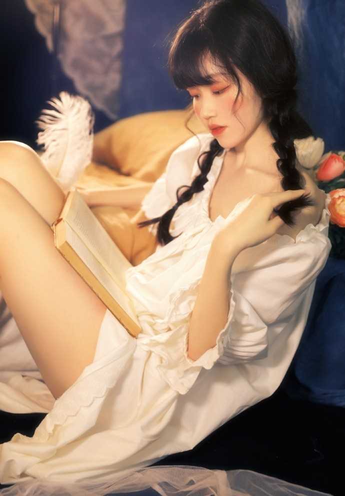 神仙颜值美女一字肩白裙唯美艺术合集