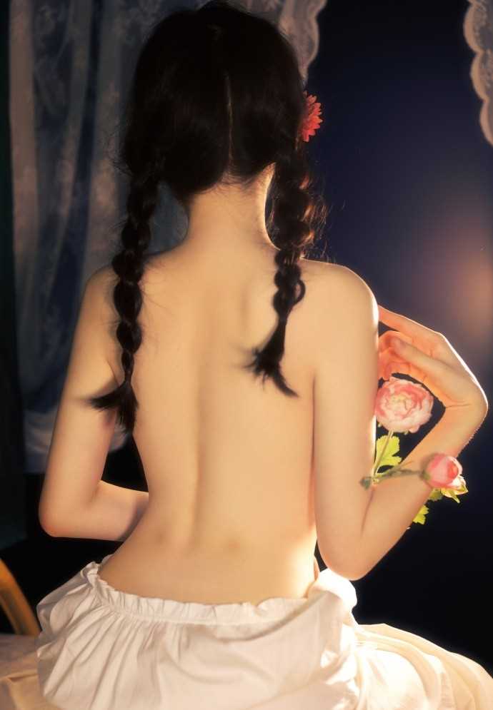 神仙颜值美女一字肩白裙唯美艺术合集