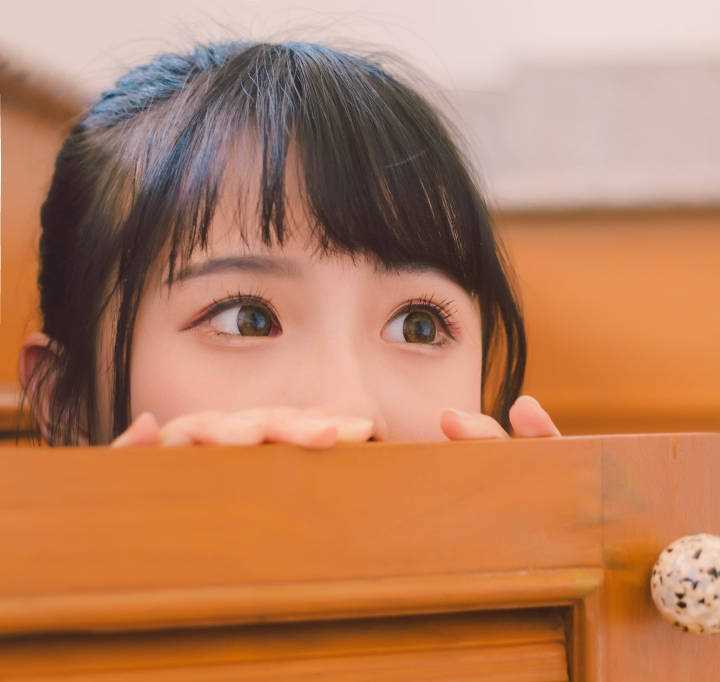 优质茶甜系美女吊带短裤居家相册