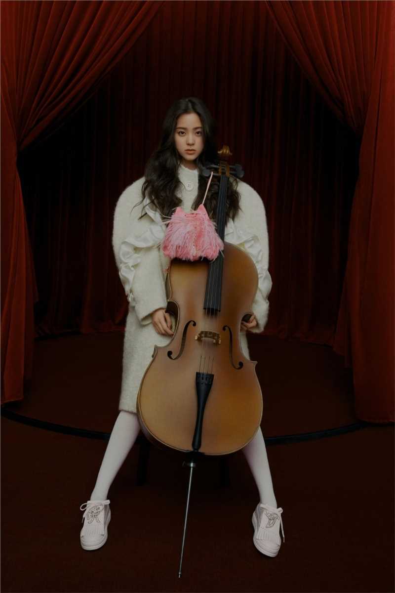欧阳娜娜复古优雅风时尚少女套图