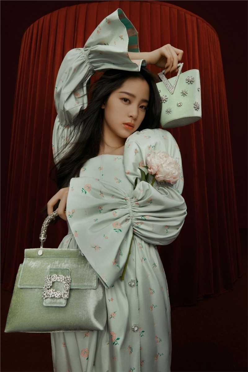 欧阳娜娜复古优雅风时尚少女套图