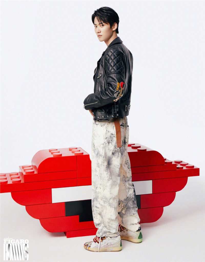 最新实力男团INTO1全新FIGARO世界杂志童趣时尚大片图集