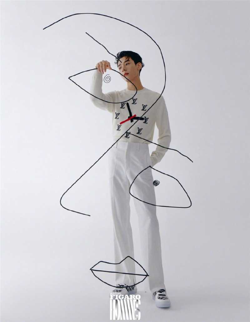 高清龚俊费加罗男士杂志封面俊朗童趣时尚图片图集