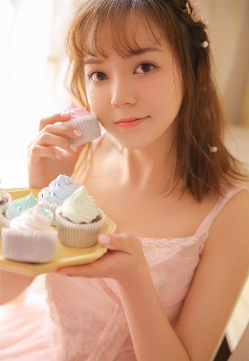 最新甜美少女亮片妆容粉色公主裙清新明媚集壁纸