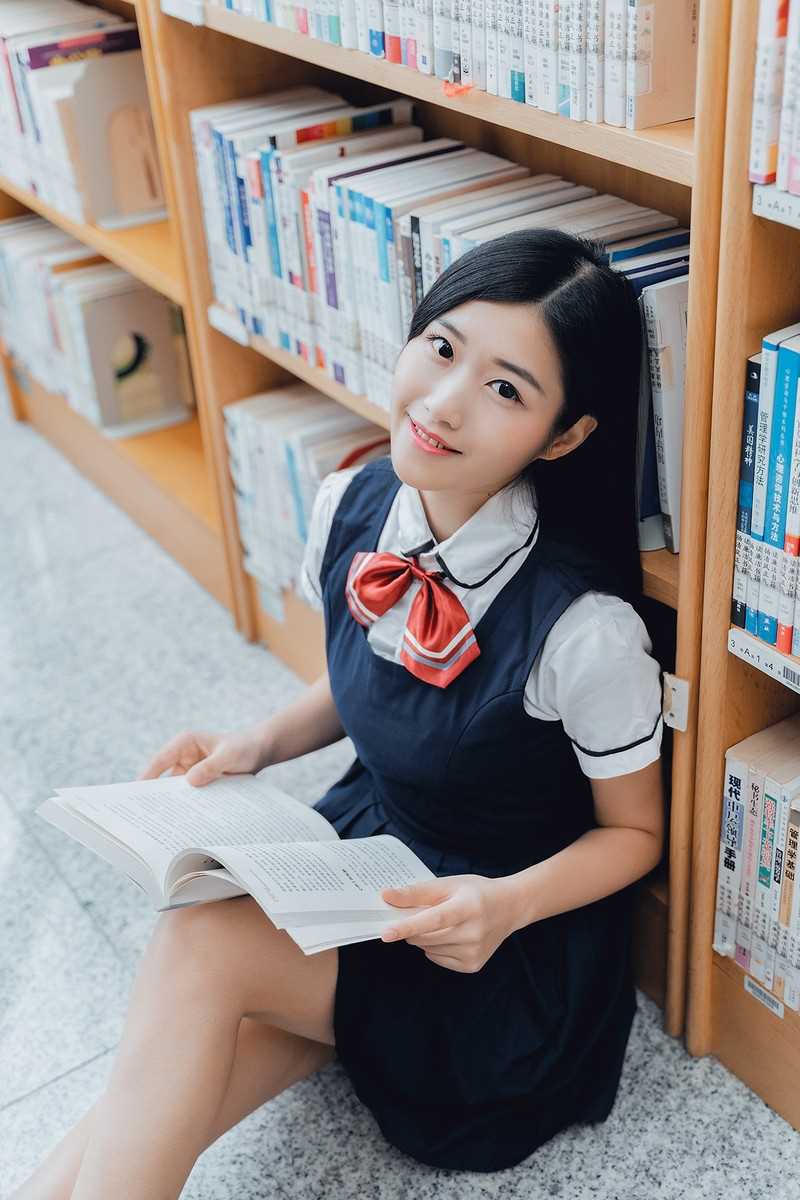 特别专辑大学校花JK制服图书馆内甜美风摄影图片图片