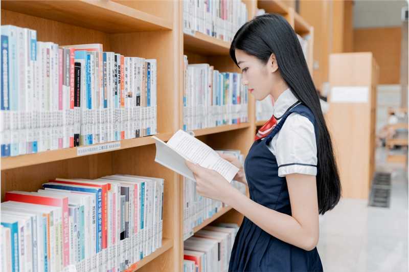 特别专辑大学校花JK制服图书馆内甜美风摄影图片图片