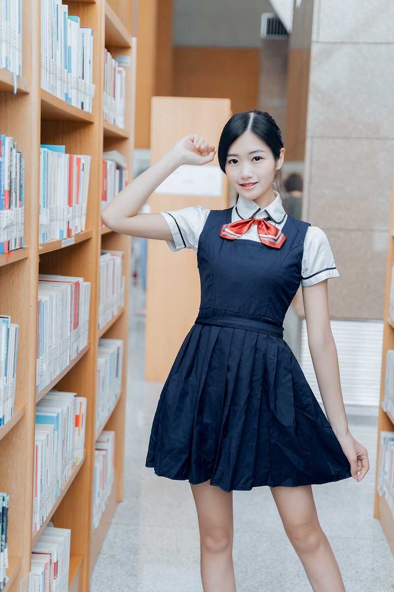 特别专辑大学校花JK制服图书馆内甜美风摄影图片图片