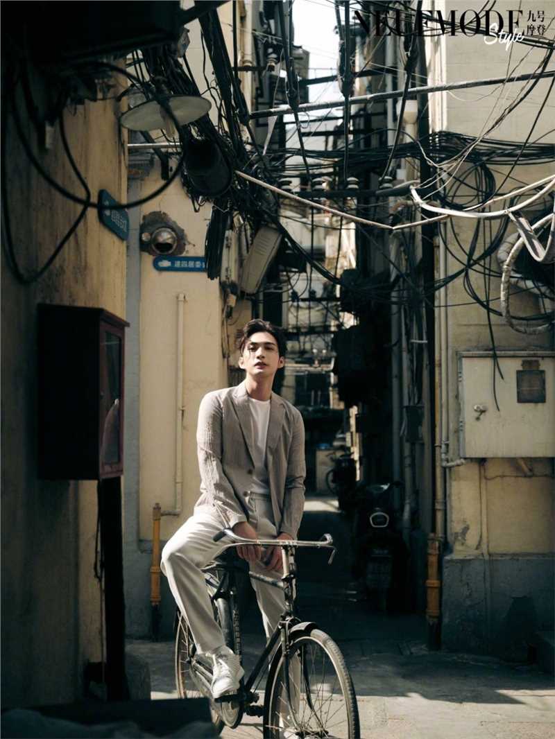 优质张彬彬金丝眼镜复古氛围时尚拍摄艺术图片相册