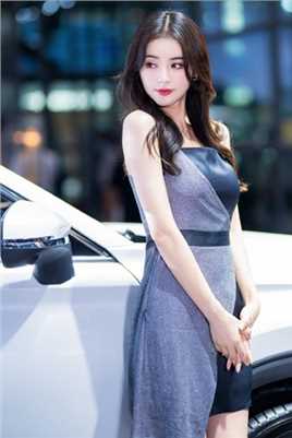 高清超高颜值的车模小姐姐高跟细腿媚态图册