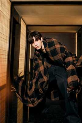 最全RISE张颜齐方格披肩衣潇洒风格时尚相册