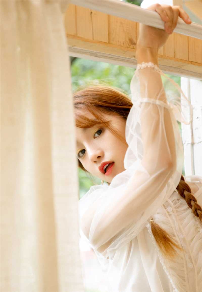 最全清纯美女白色吊带裙唯美图片壁纸