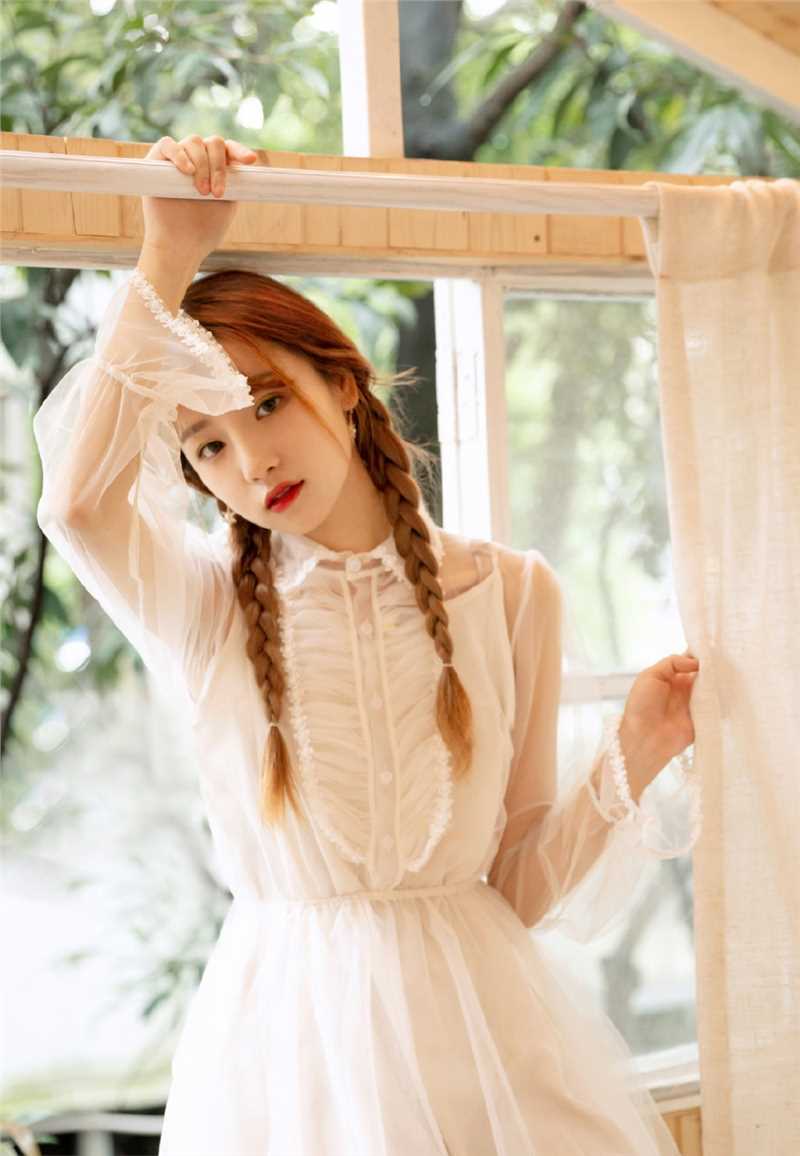 最全清纯美女白色吊带裙唯美图片壁纸