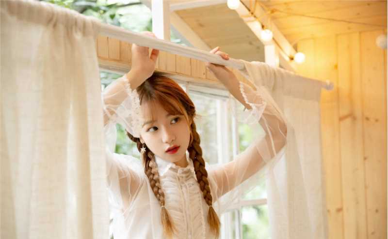 最全清纯美女白色吊带裙唯美图片壁纸