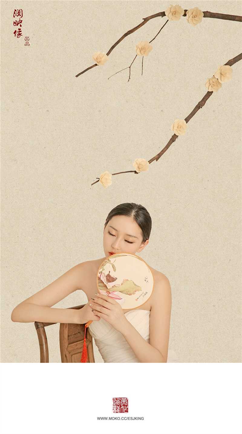 精选气质美女抹胸长裙图片合集图册