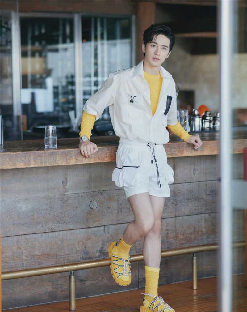 特别专辑许魏洲衬衫叠穿时尚图片图片