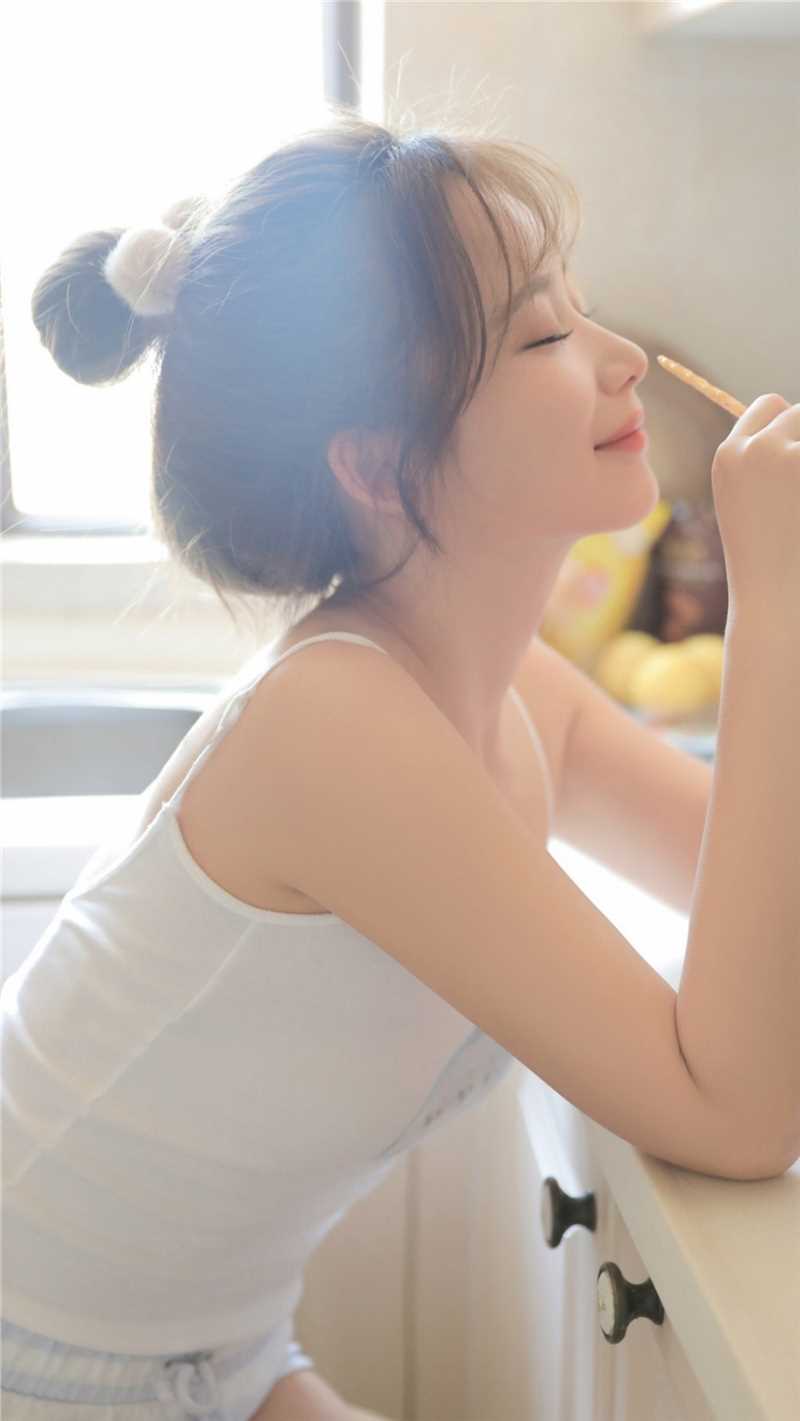 优质清纯少女吊带清秀图片相册