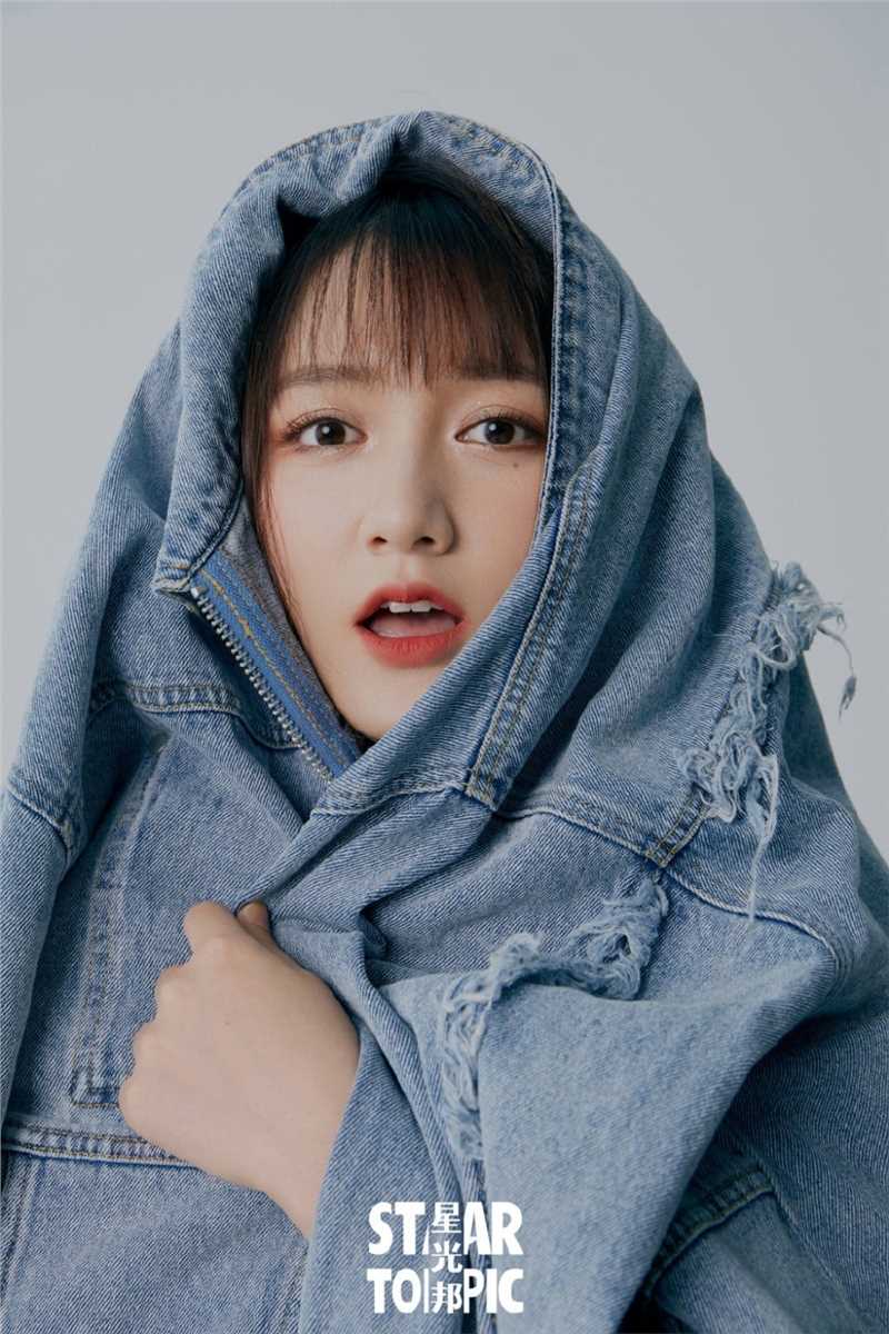 最全董思怡百变风格时尚图片合集壁纸