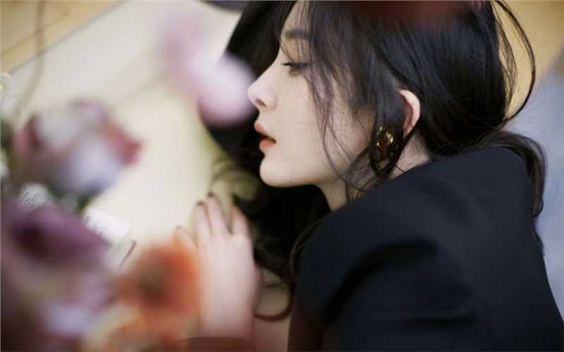 最全杨幂黑丝袜惑时尚图片壁纸