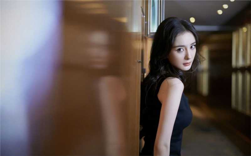 最全杨幂黑丝袜惑时尚图片壁纸