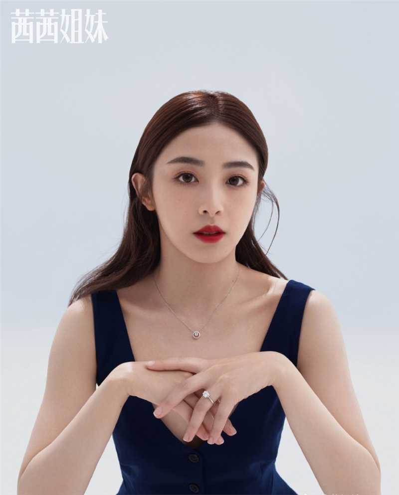 最全"甜美女神"张含韵反差感时尚大片相册