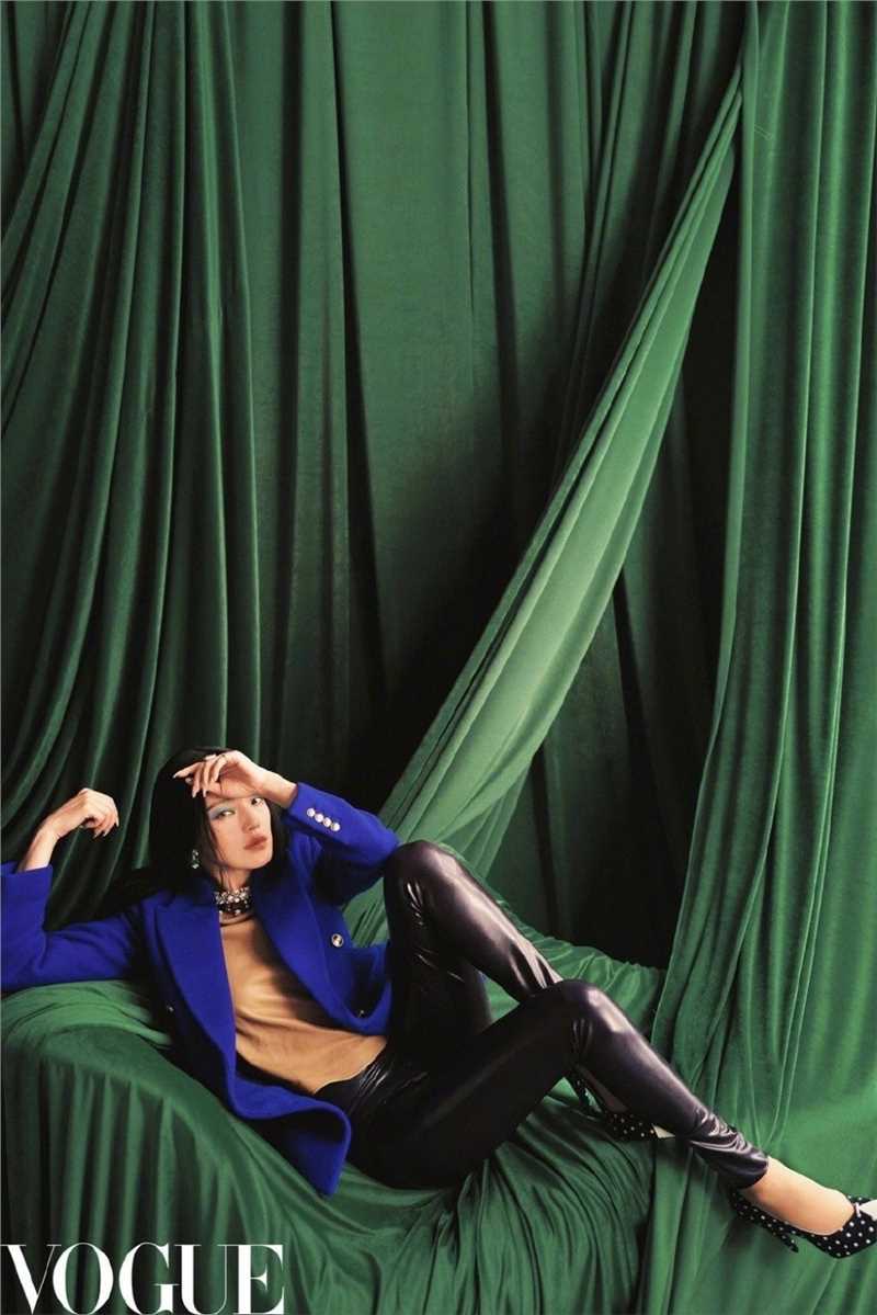 舒淇反差感撞色穿搭时尚大片