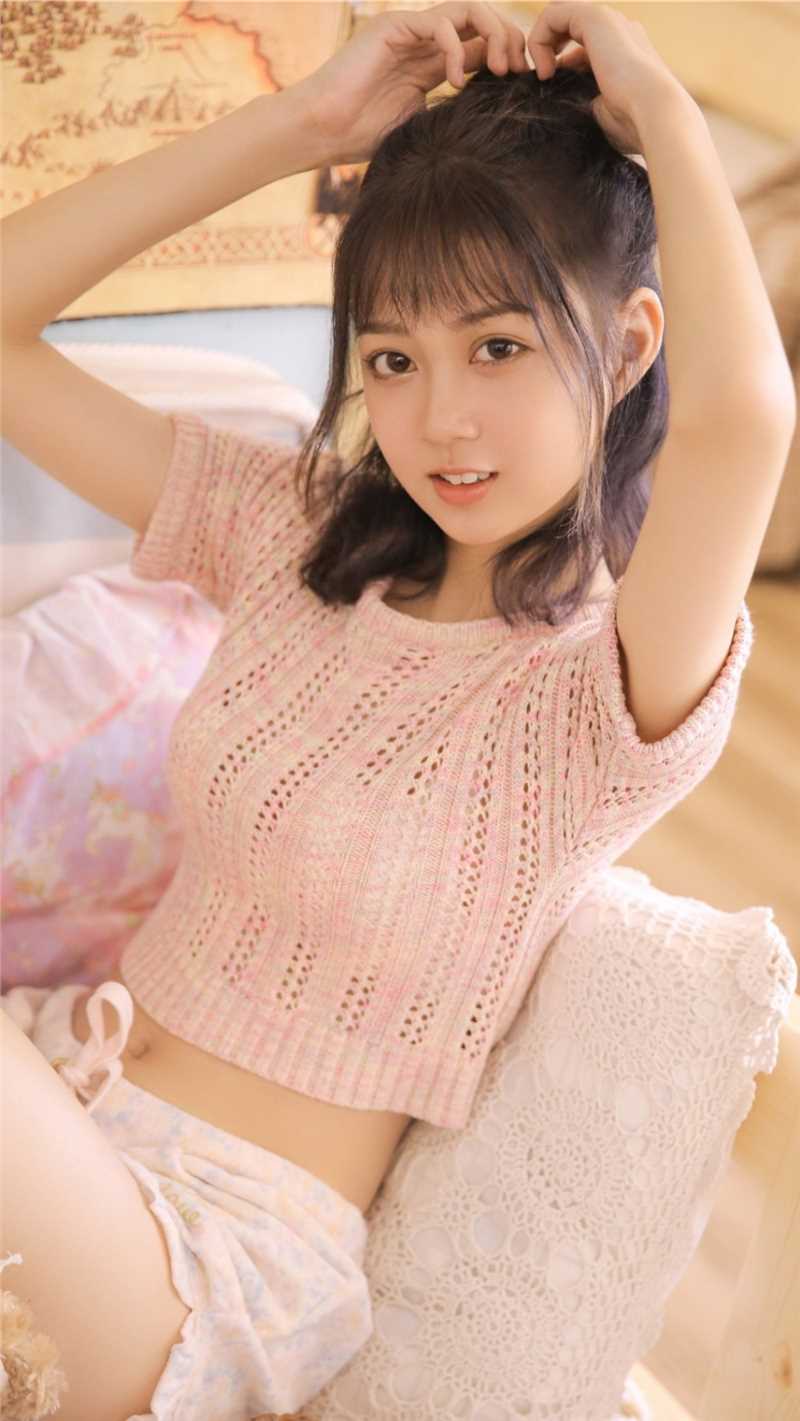 大眼美女高马尾纯欲风性感图片