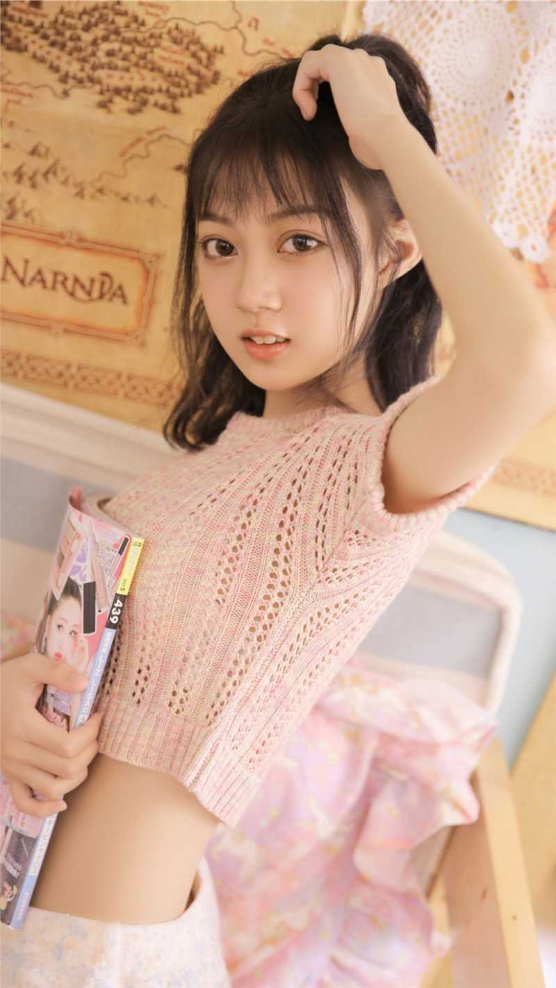 大眼美女高马尾纯欲风性感图片