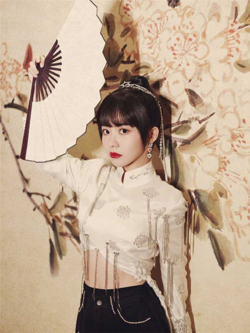 高清古风美女旗袍改编唯美图片合集图集