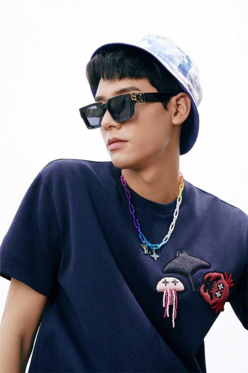 特别专辑龚俊黑色墨镜渔夫帽个性时尚图片