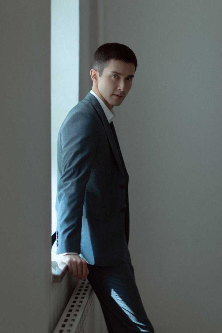 最全高伟光灰蓝色西装魅力时尚大片壁纸