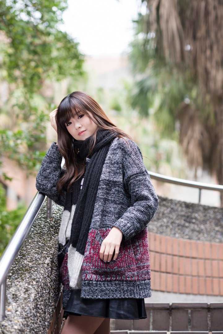 人气模特复古穿搭户外时尚图片