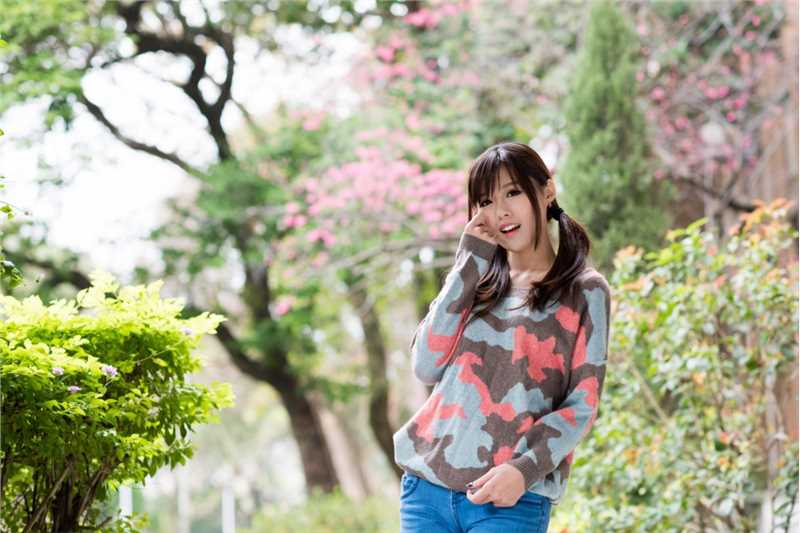 人气模特复古穿搭户外时尚图片