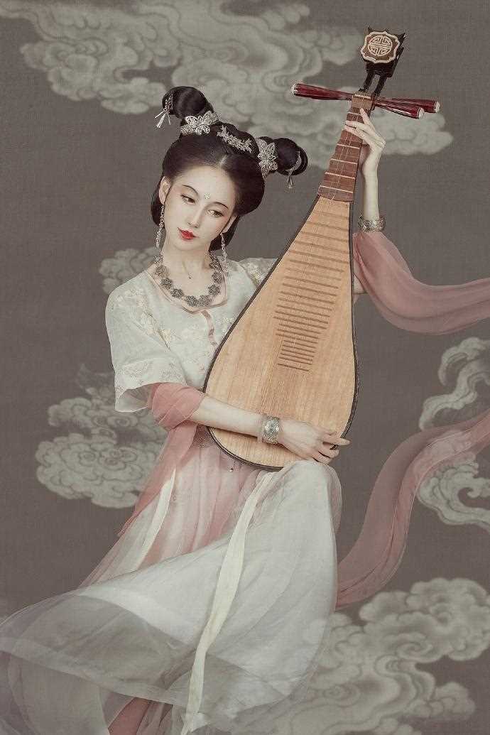 梦幻意境古装美女摄影恍如画中仙子