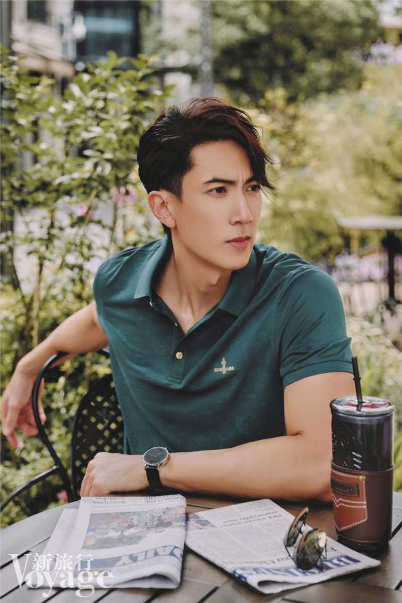 优质"不老男神"吴尊海边新旅行杂志时尚大片图片