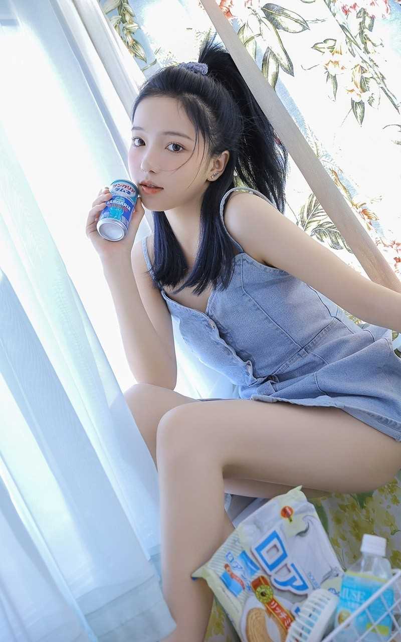 最新运动少女牛仔露肩连衣裙甜美性感风清新合集图集