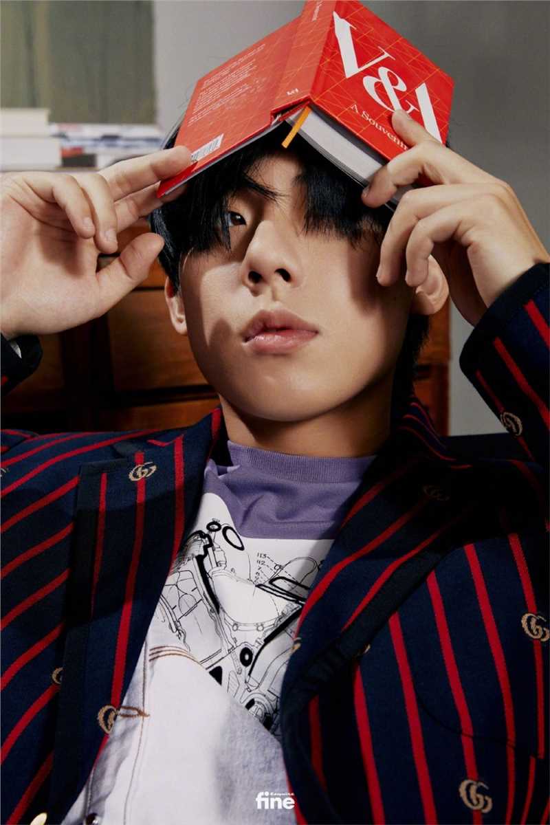 高清《小欢喜》周奇黑色墨镜复古时尚大片图集