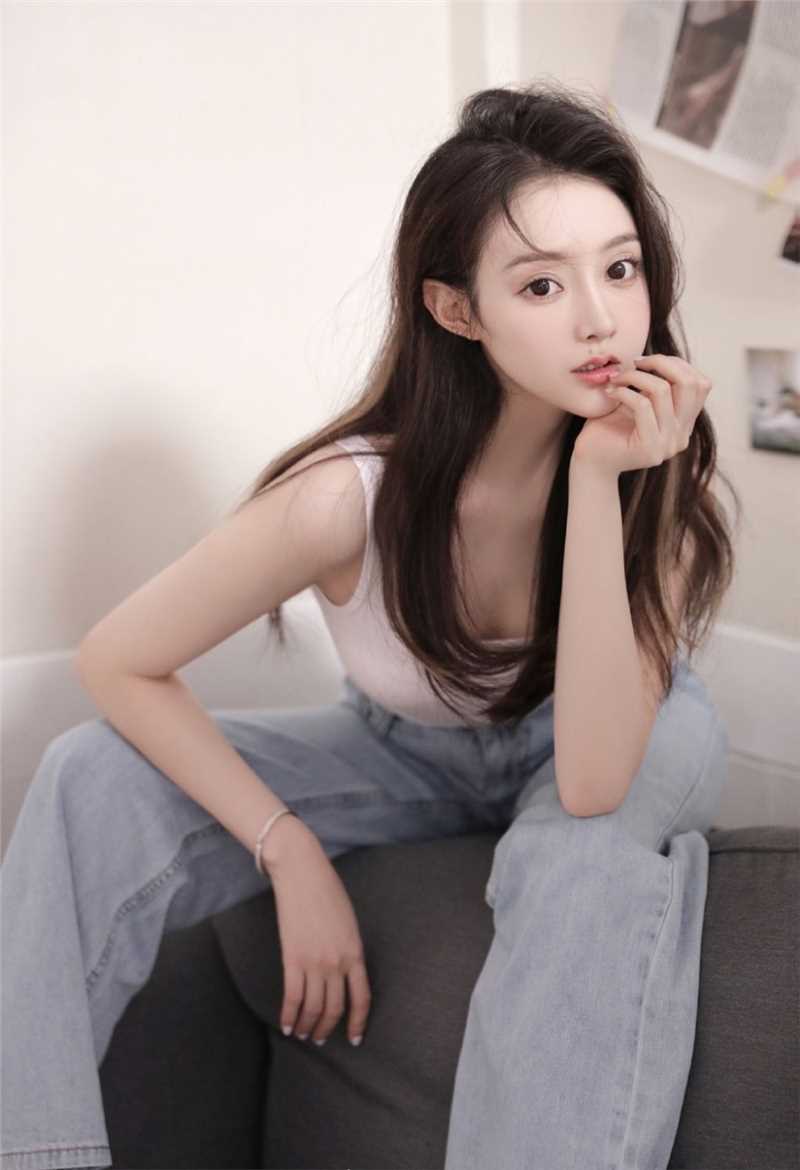 精选极品美女高腰阔腿裤甜美性感风图片图册