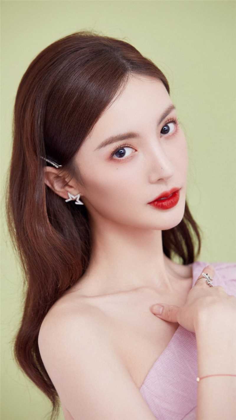 优质金晨小姐姐性感直角肩纤瘦身材美艳相册