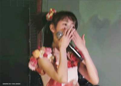 最全AKB48成员渡边麻友甜美可爱风舞台照壁纸