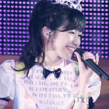 最全AKB48成员渡边麻友甜美可爱风舞台照壁纸