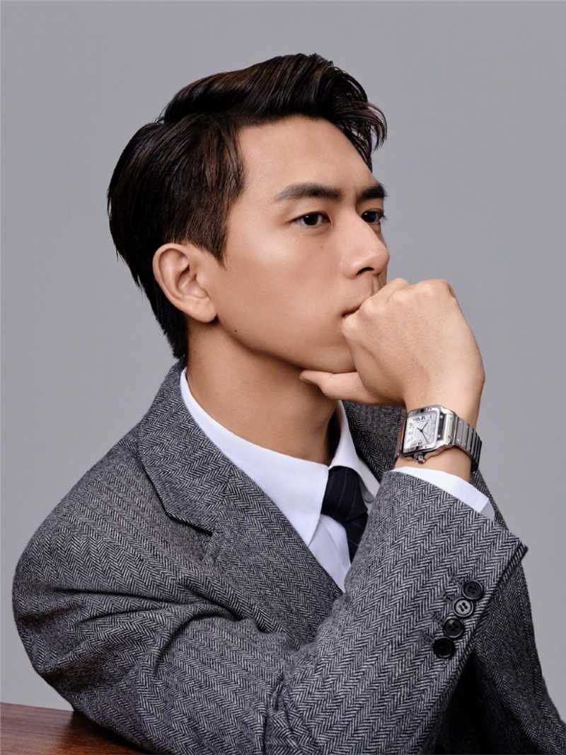 精选李现黑色西装魅力男士时尚杂志封面图册